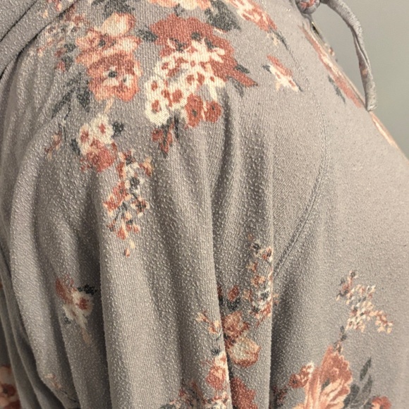 Torrid size 5 Light Gray Pullover Hoodie with Zip - Picture 4 of 7